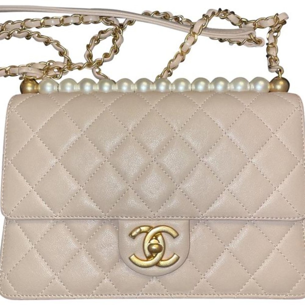 CHANEL Quilted Small Chic Pearls Flap Light Beige Leather Cross Body Bag